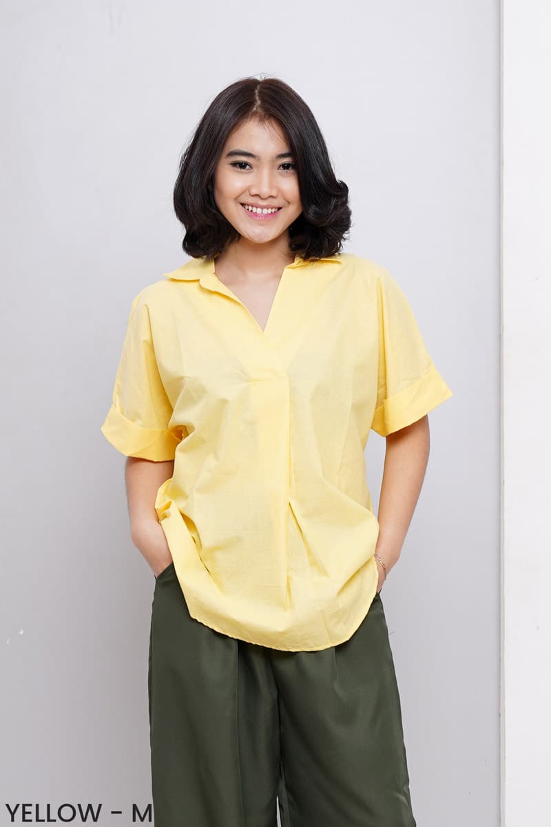 Kemeja Katun Twist Neck (Size M-L)
