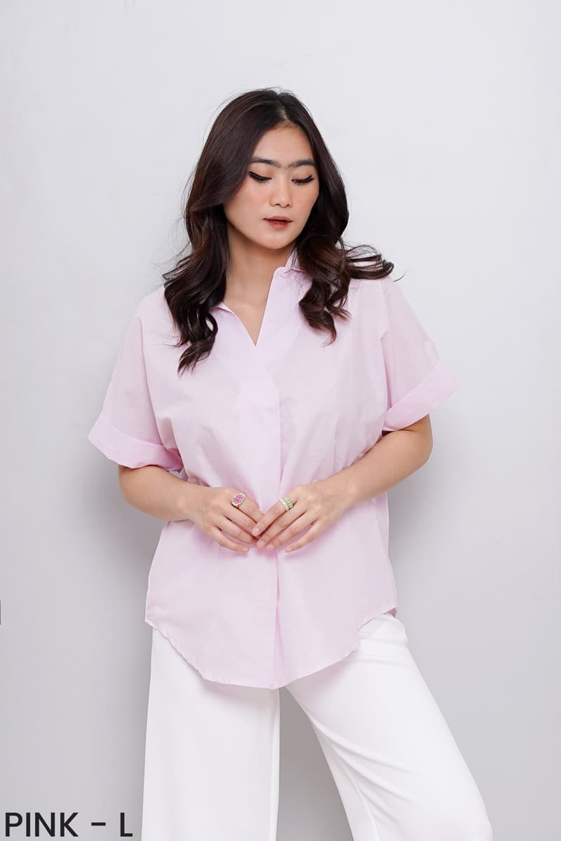 Kemeja Katun Twist Neck (Size M-L)