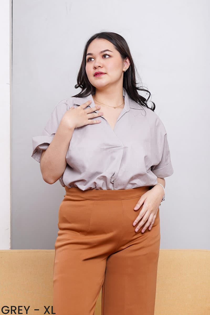 Kemeja Katun Twist Neck (Size XL-XXL)