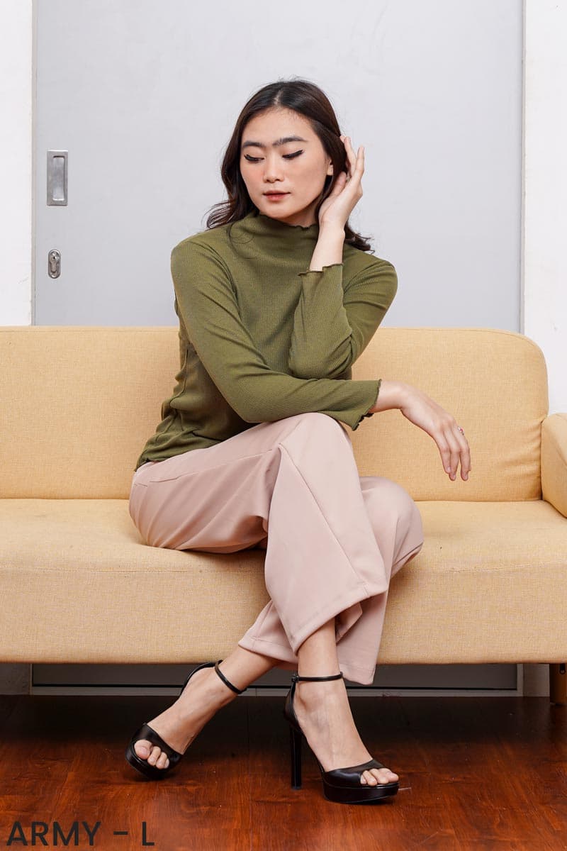Knit Longsleeve Top (Size M-L)