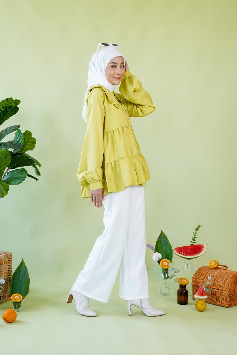 Atasan Kerah Rebah Evie