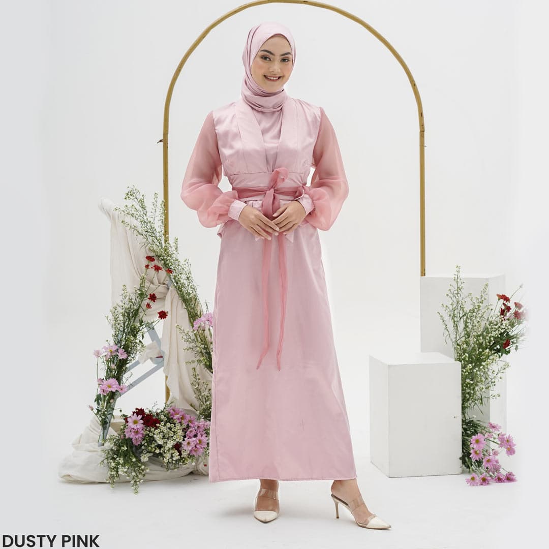 One Set Qutum Organza