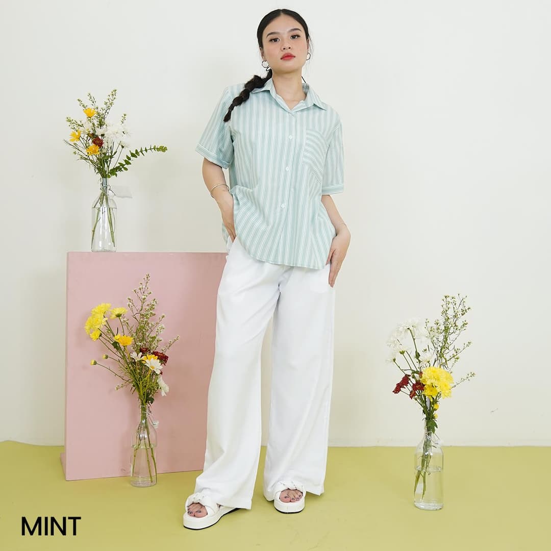Kemeja Oversized Salur Inako