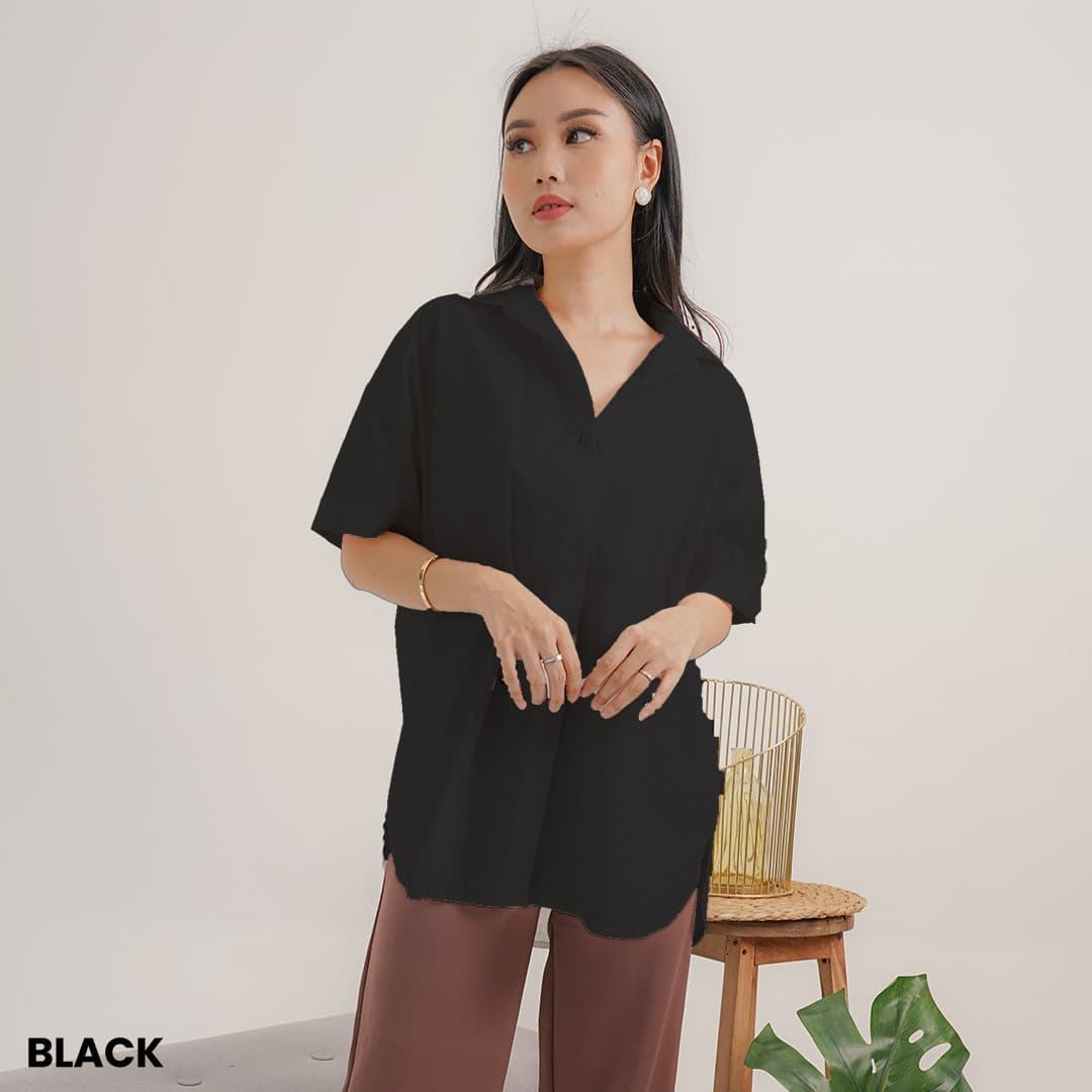Kemeja Oversized Katun Lengan Pendek Pony
