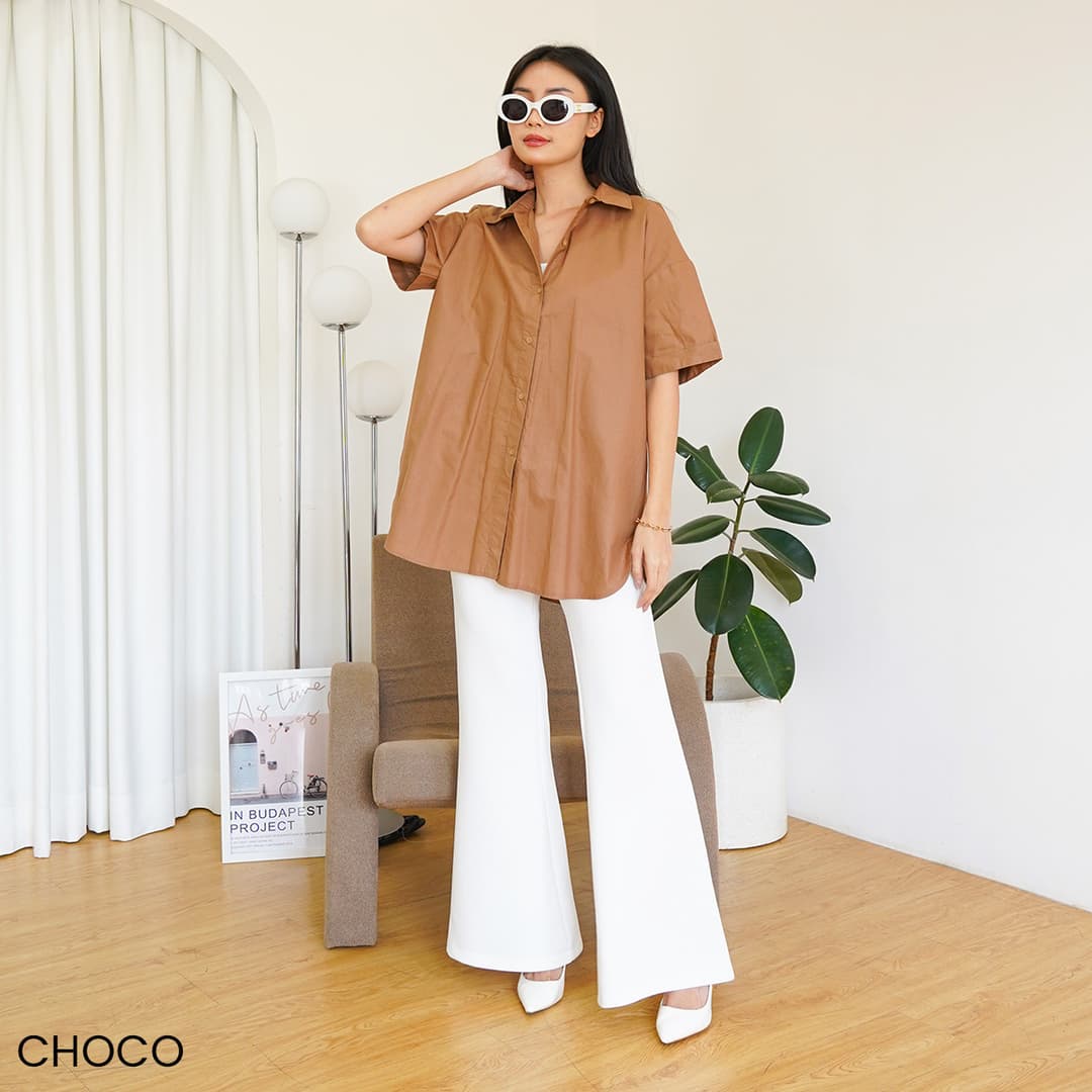 Kemeja Oversized Katun Lengan Pendek Pony