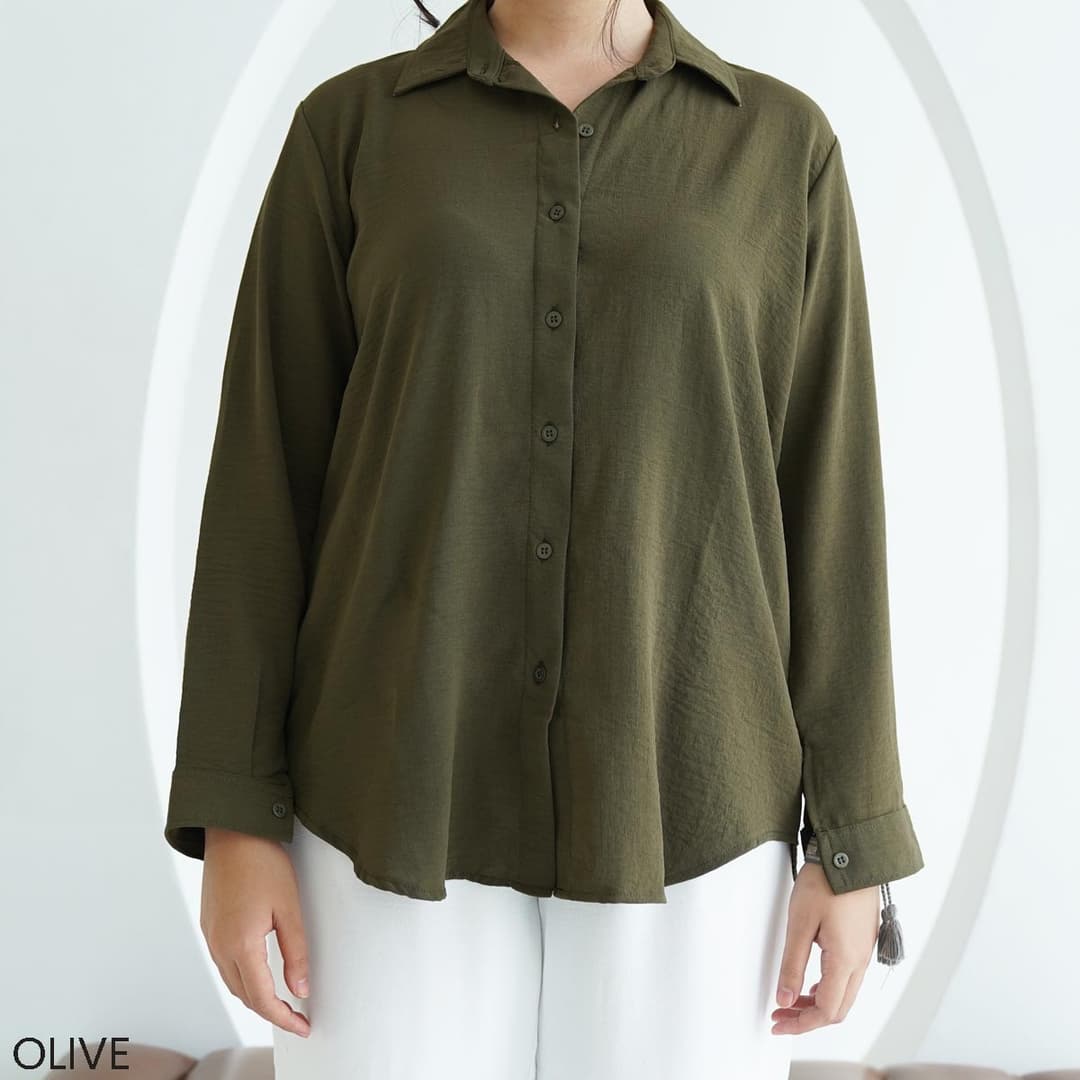 Kemeja Oversized Airflow Clover