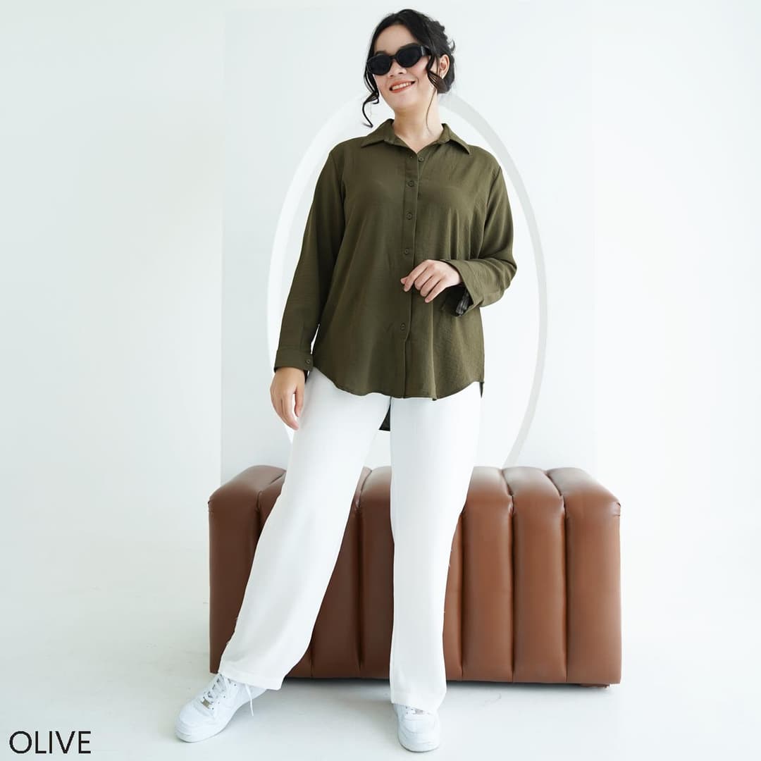 Kemeja Oversized Airflow Clover