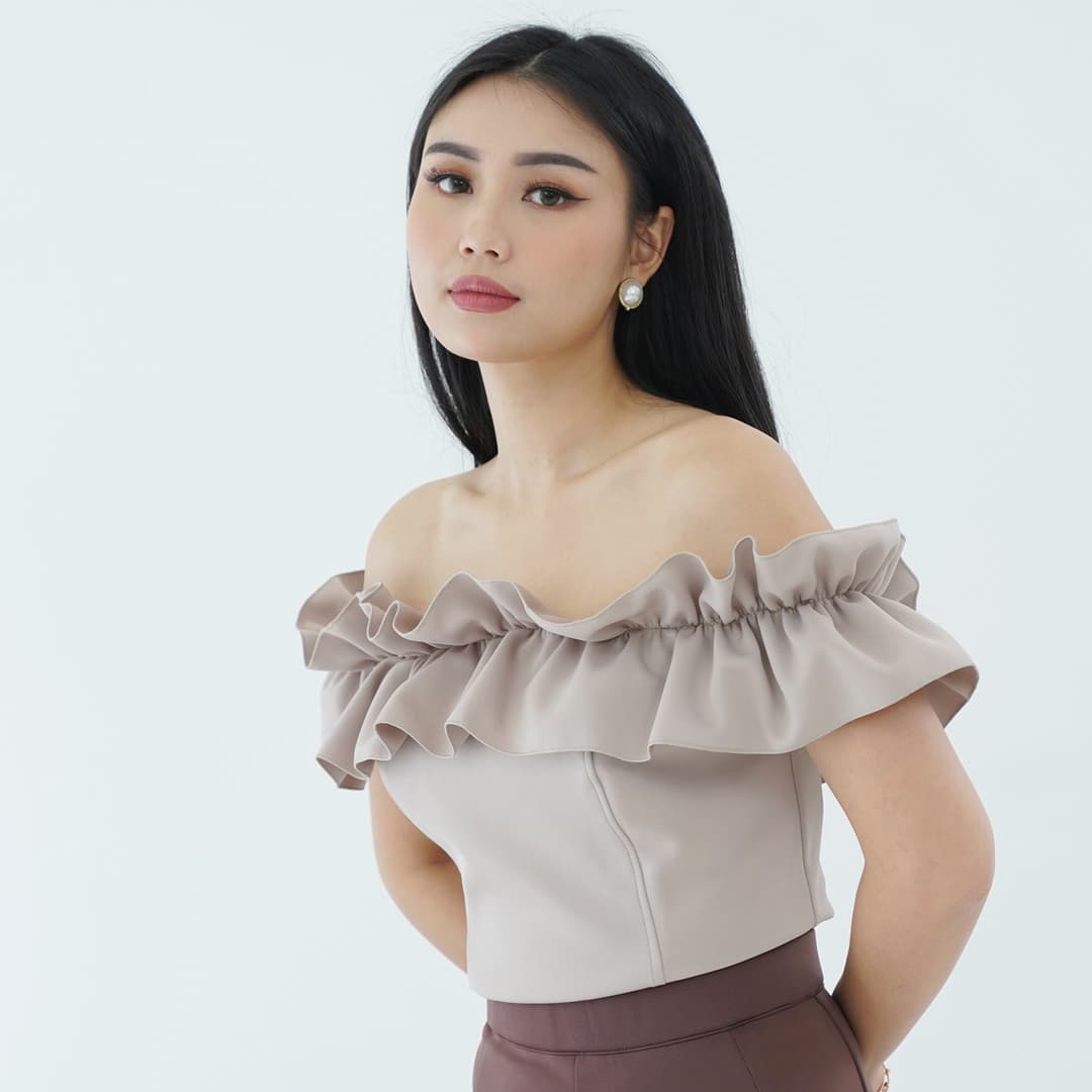 Sabrina Top Ruffle Giana