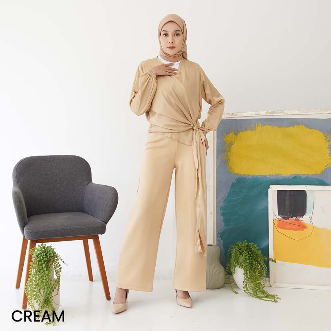 Blouse Satin Overslag Jihan