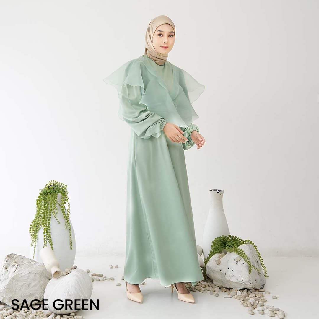Outer Organza Ruffle Yepoo