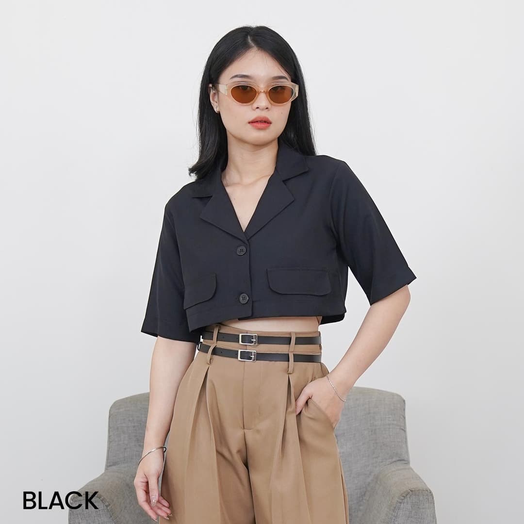 Atasan Crop Hanes