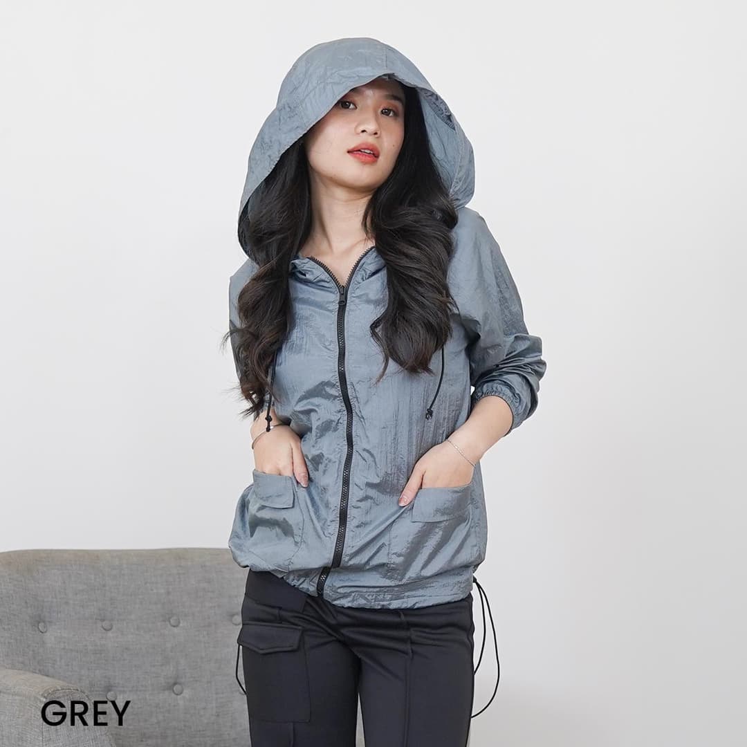 Jacket Crinkle Parasut Leo Anti Lecek
