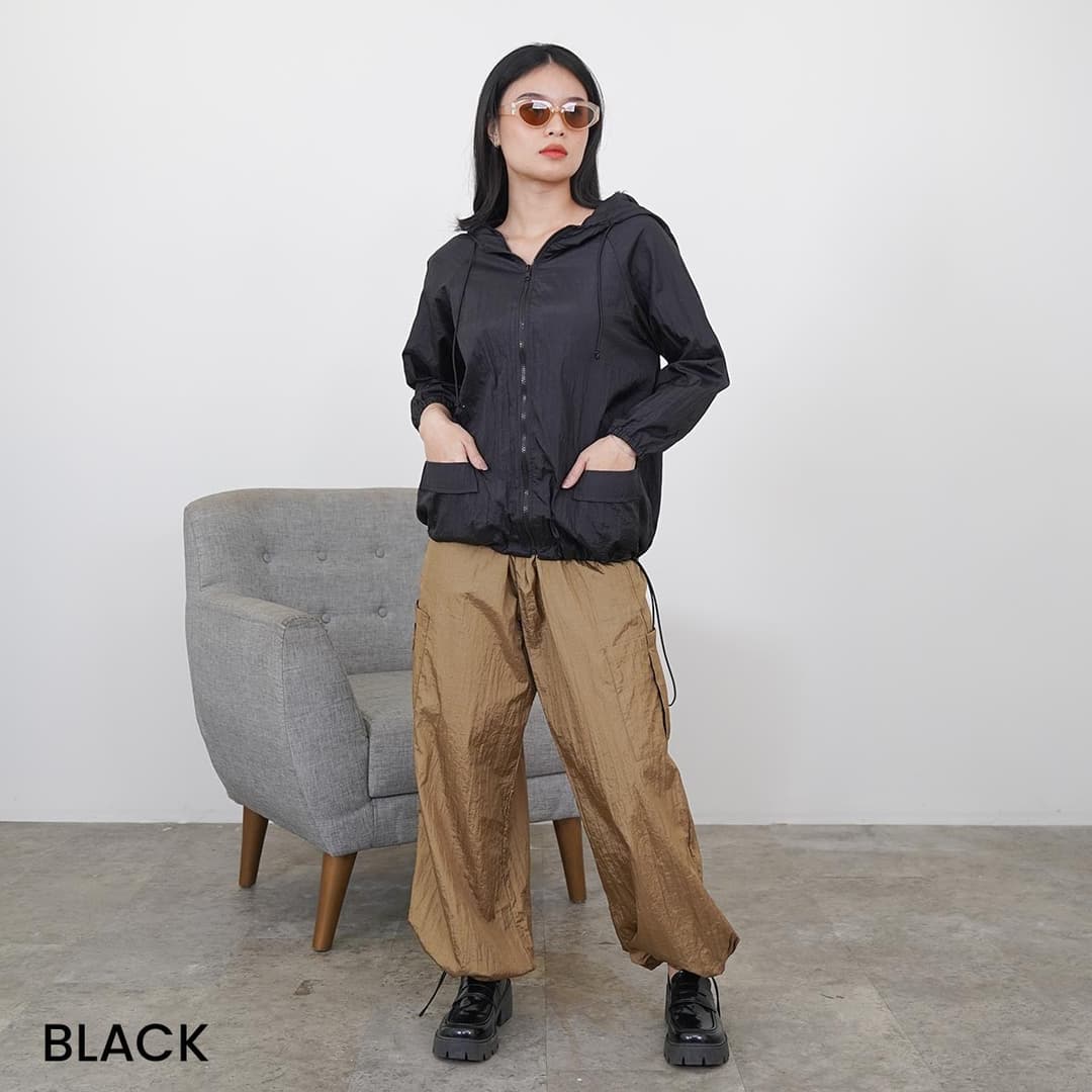 Jacket Crinkle Parasut Leo Anti Lecek