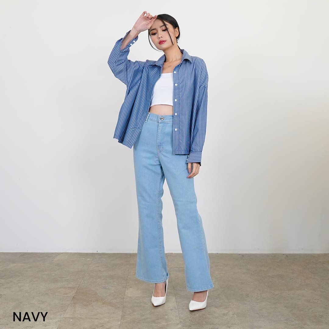 Kemeja Cotton Stripe Oversized Nixie