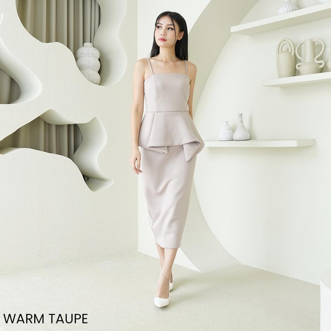 Midi Dress Peplum Momo