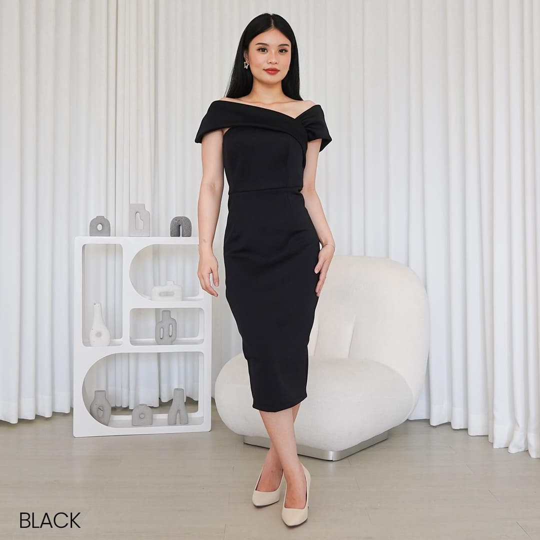 Asymmetric Shoulder Midi Dress Ponelia