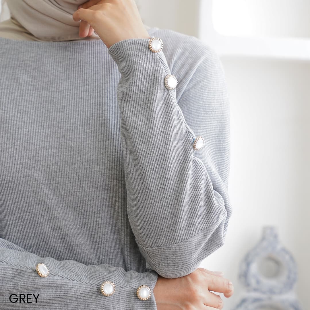Abaira Batwing Long Sleeve Top