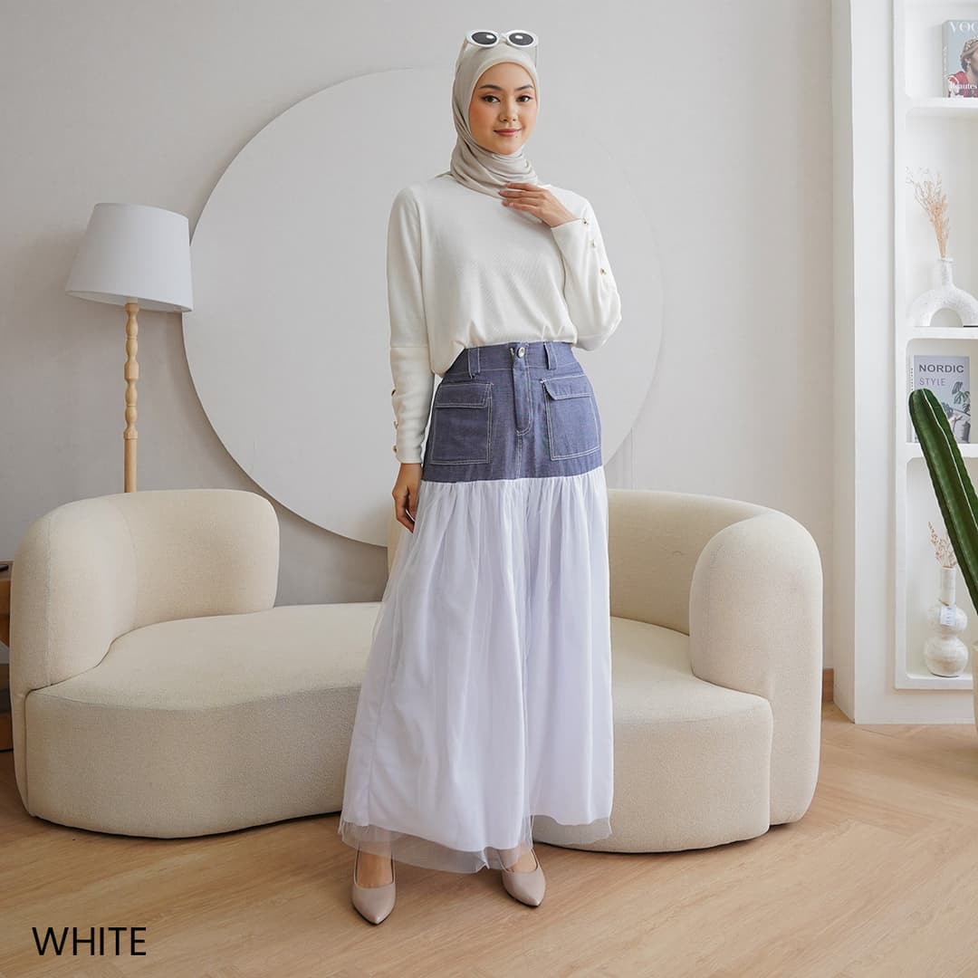 Abaira Batwing Long Sleeve Top