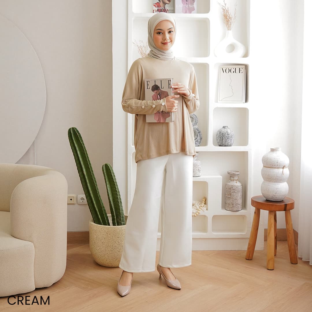 Abaira Batwing Long Sleeve Top