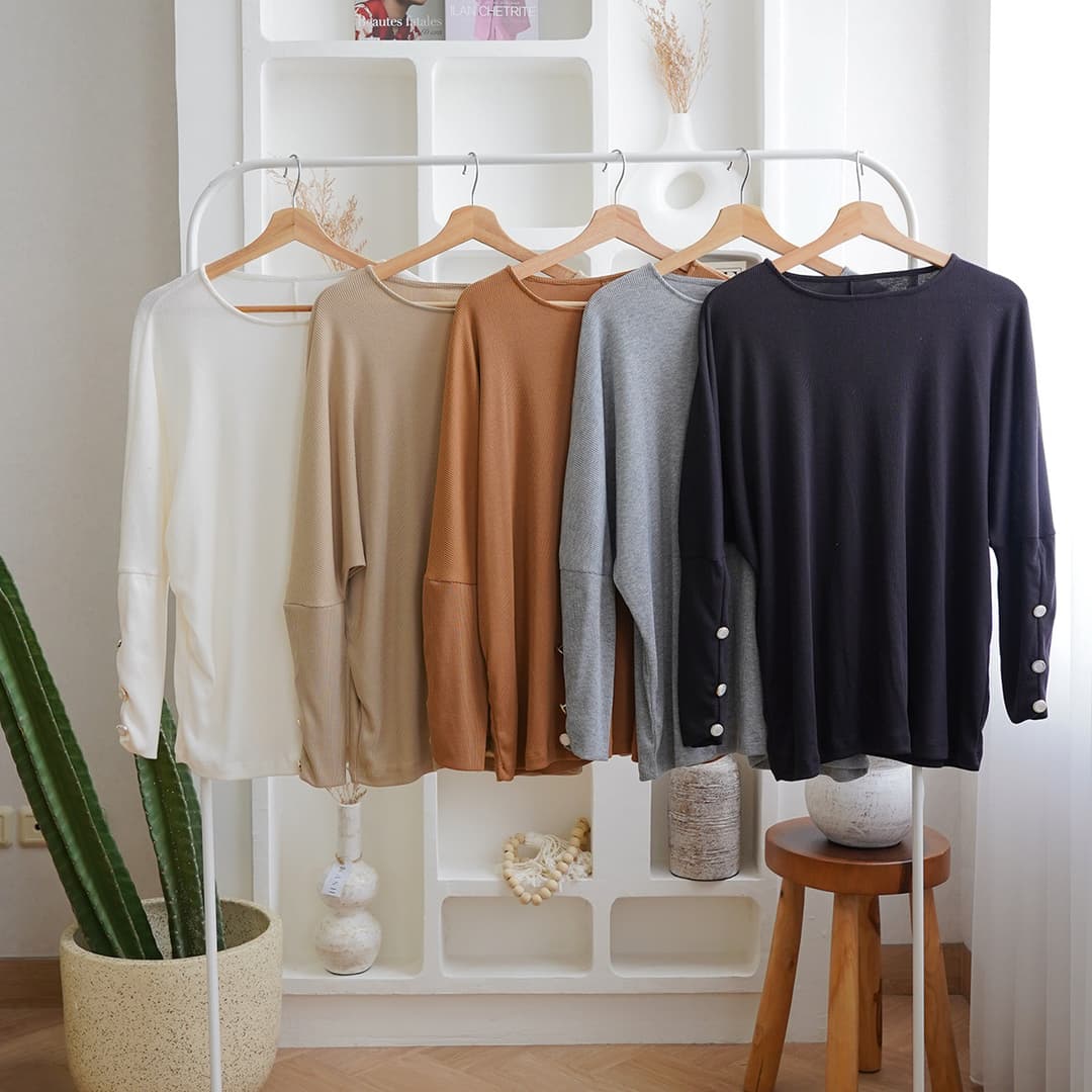 Abaira Batwing Long Sleeve Top