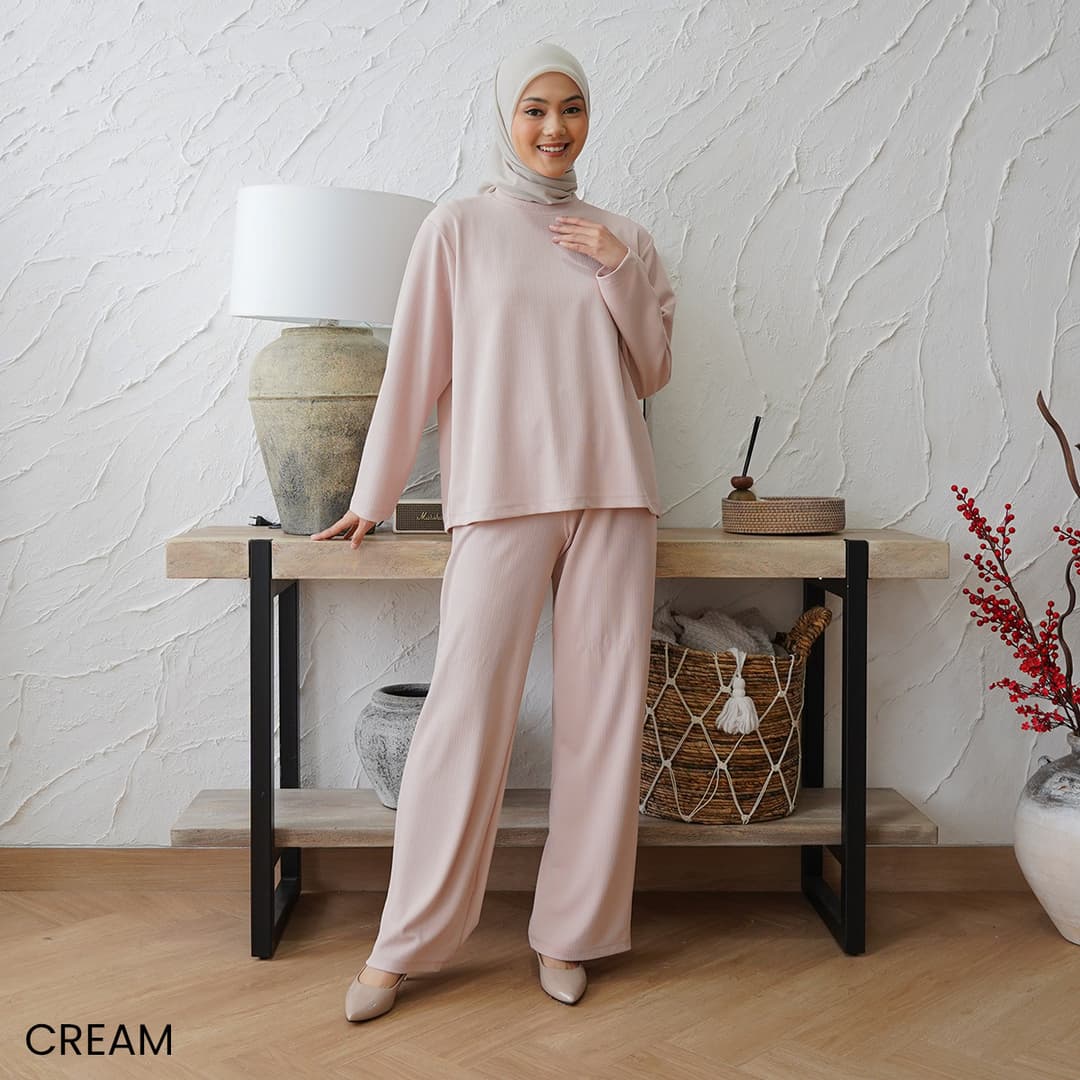 One Set Celana Lengan Panjang Lulu
