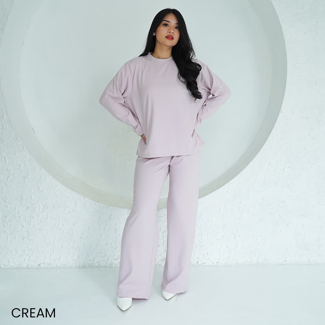 One Set Celana Lengan Panjang Lulu