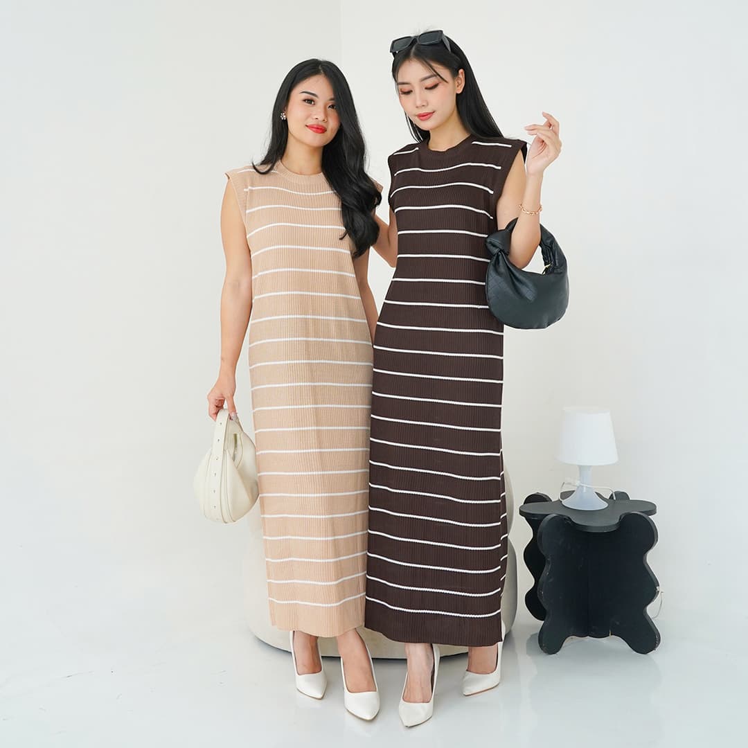 Dress Garis Rajut Frillmingo