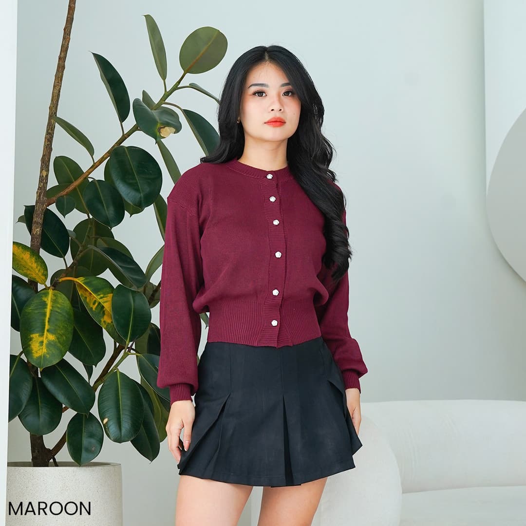 Camela Button Cardigan Rajut
