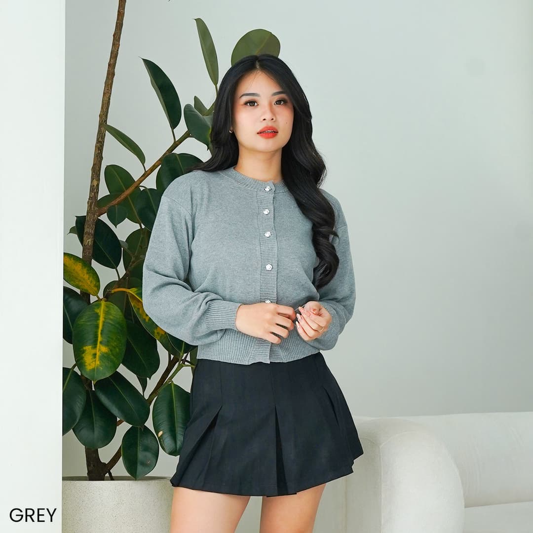 Camela Button Cardigan Rajut