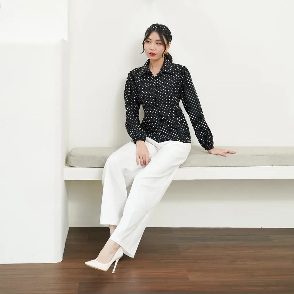 Kemeja Lengan Panjang Emidri Polkadot