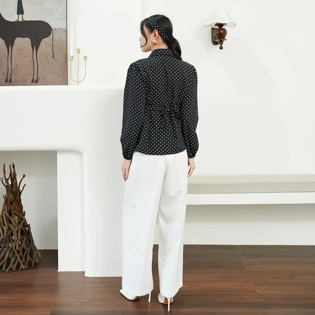 Kemeja Lengan Panjang Emidri Polkadot