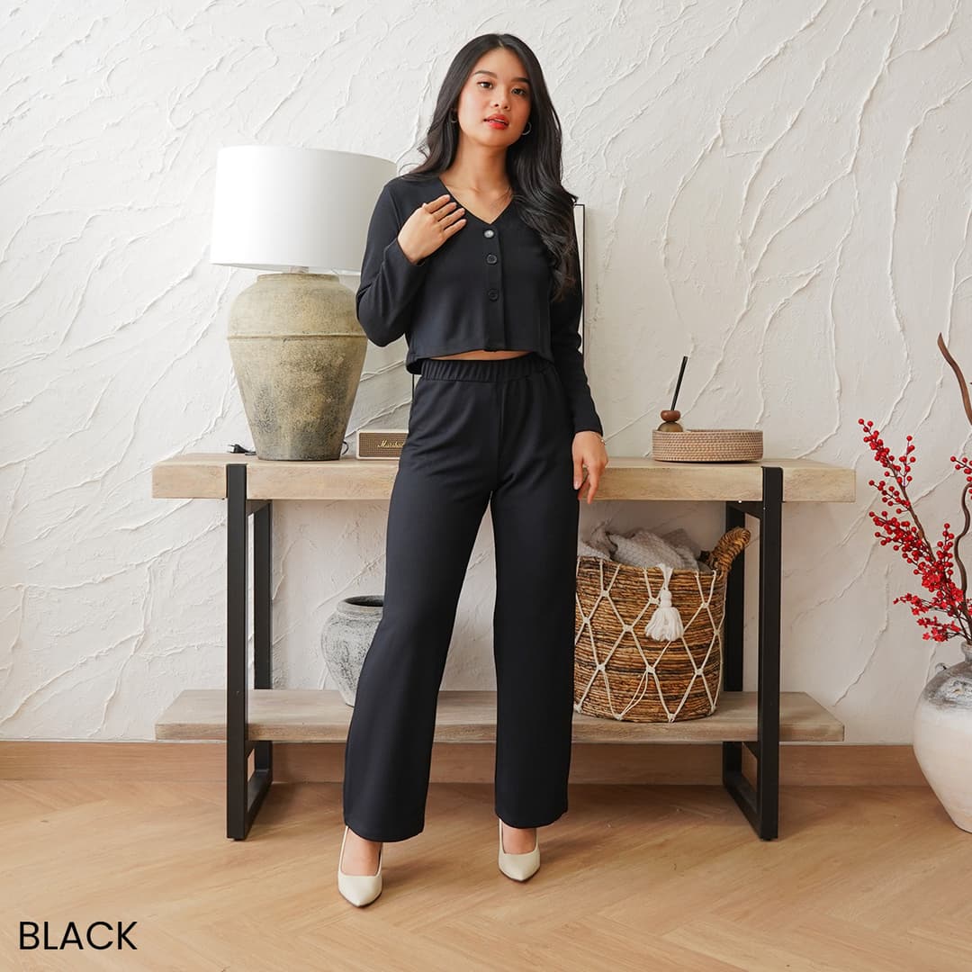 One Set Plisket Knit Mamoka